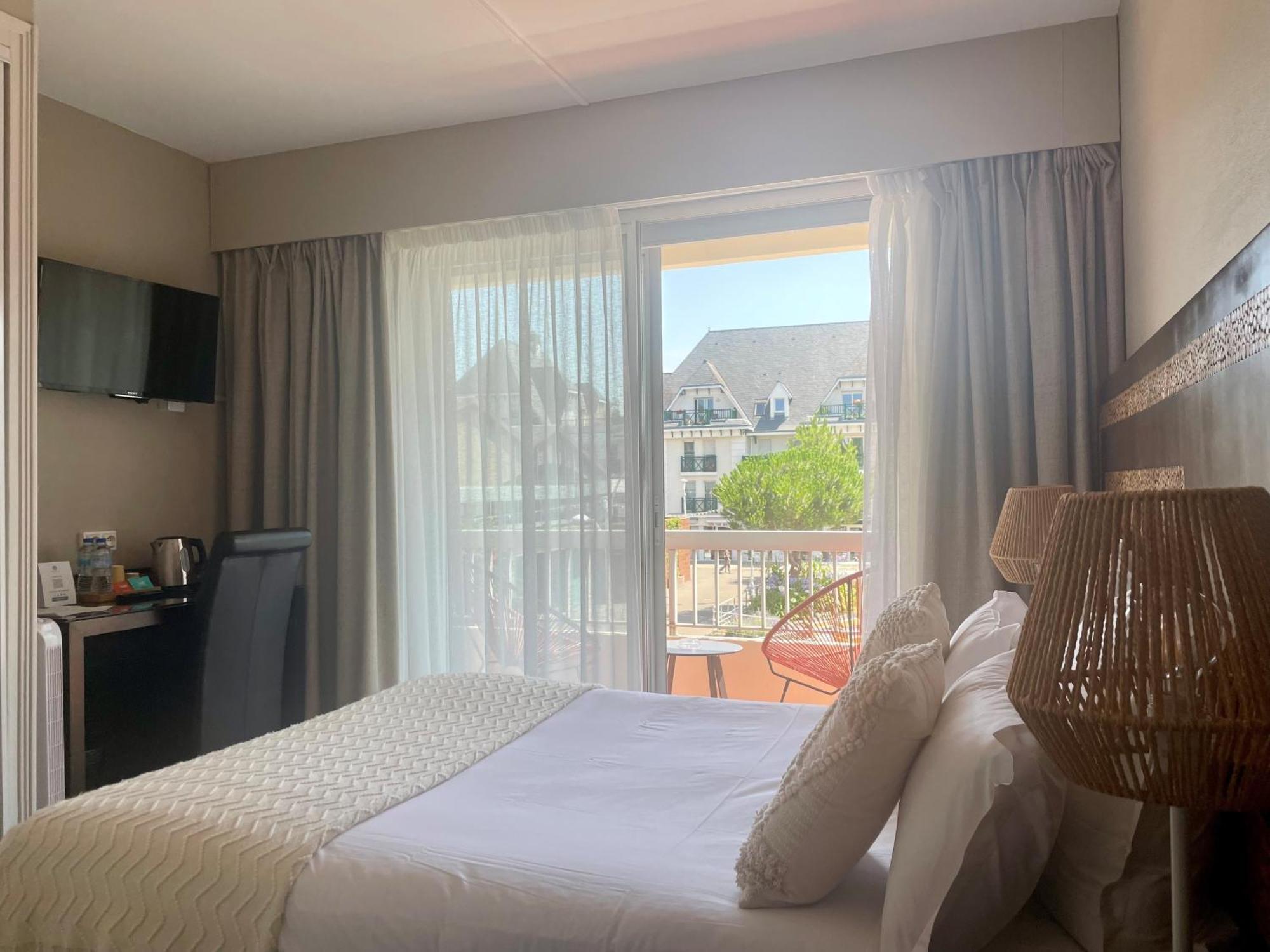 Hotel Bo & Mia La Baule-Escoublac Bagian luar foto